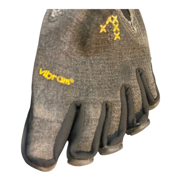 Vibram Fivefingers CVT-Hemp Toe Shoes Grey/Black - Picture 3 of 7